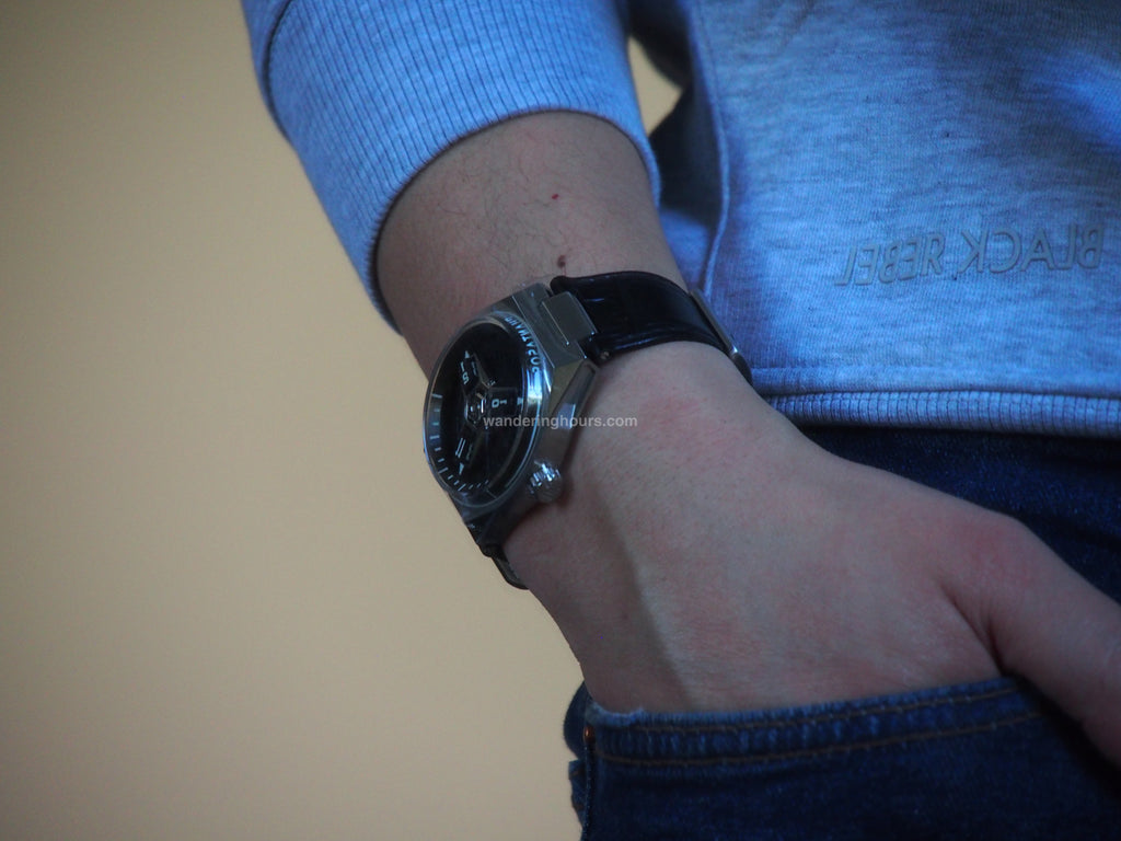 Phantasos Triclops watch wandering hours in Black dial Miyota movement