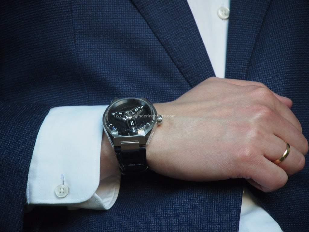 Phantasos Triclops watch wandering hours in Black dial Miyota movement