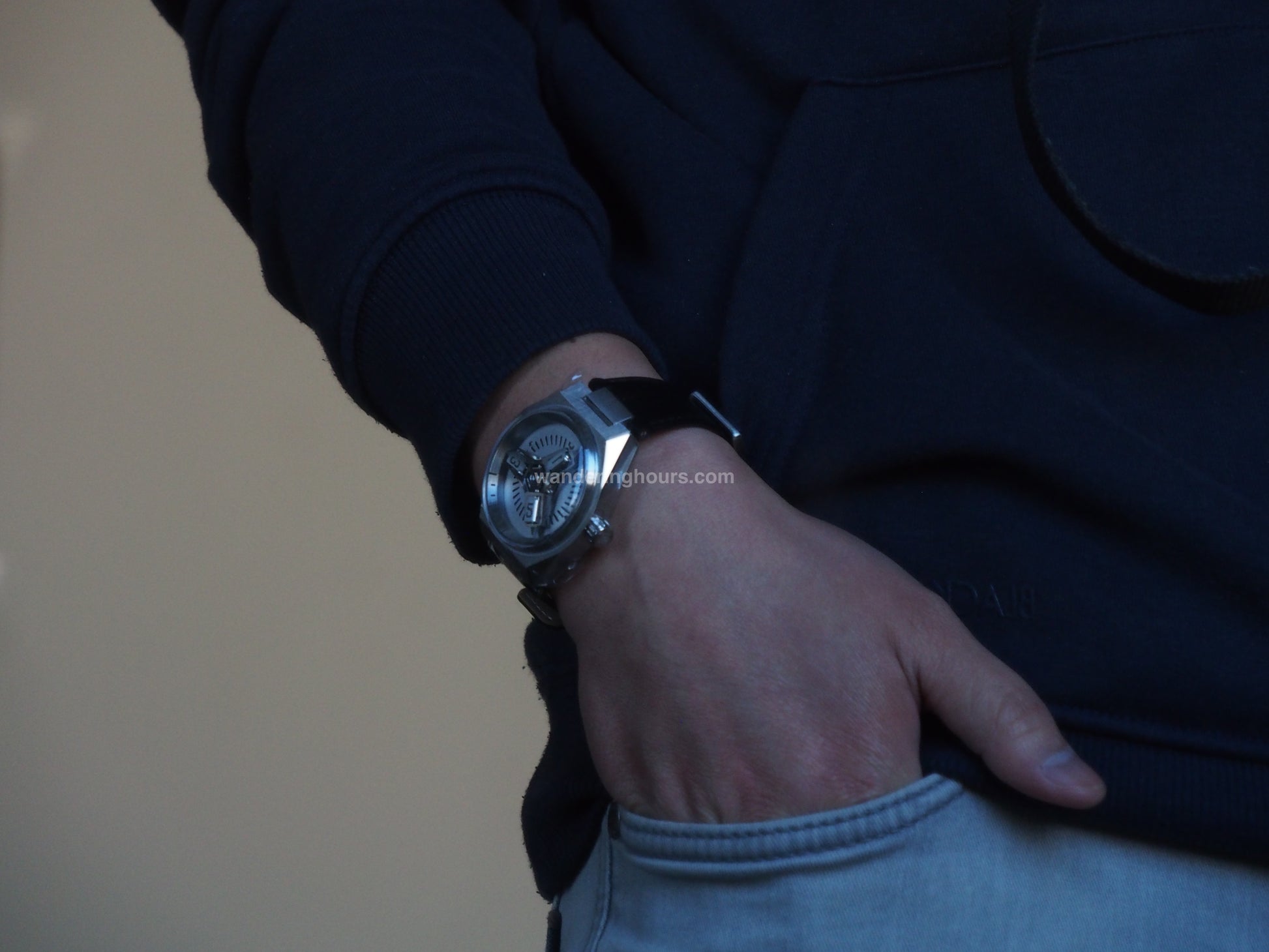 Phantasos Triclops watch wandering hours in White dial Miyota movement